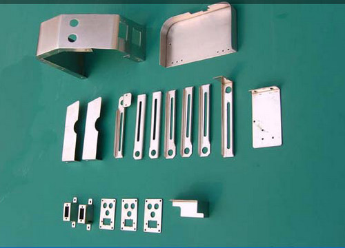 避免钣金加工中共振问题